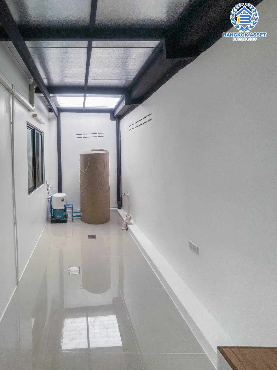 *****ทาวน์เฮ้าส์มือสอง ม.เดอะคอนเนค37 หลักสี่-ดอนเมือง เนื้อที่ 18.2 ตร.ว. ฟังก์ชัน 3 ห้องนอน 2 ห้องน้ำ 1 ที่จอดรถ บ้านสวย สภาพใหม่ บนทำเลโซนเมือง เชื่อมต่อถนนสรงประภา, ถนนแจ้งวัฒนะ ใกล้รถไฟฟ้าสายสีแดง "สถานีดอนเมือง"